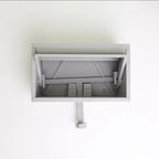 Soporte para llaves de garaje de coche con puerta de apertura.